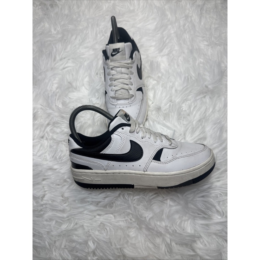 Nike Gamma Force Shoes White Black Womens Size 6.5 Sneakers DX9176-100 Active